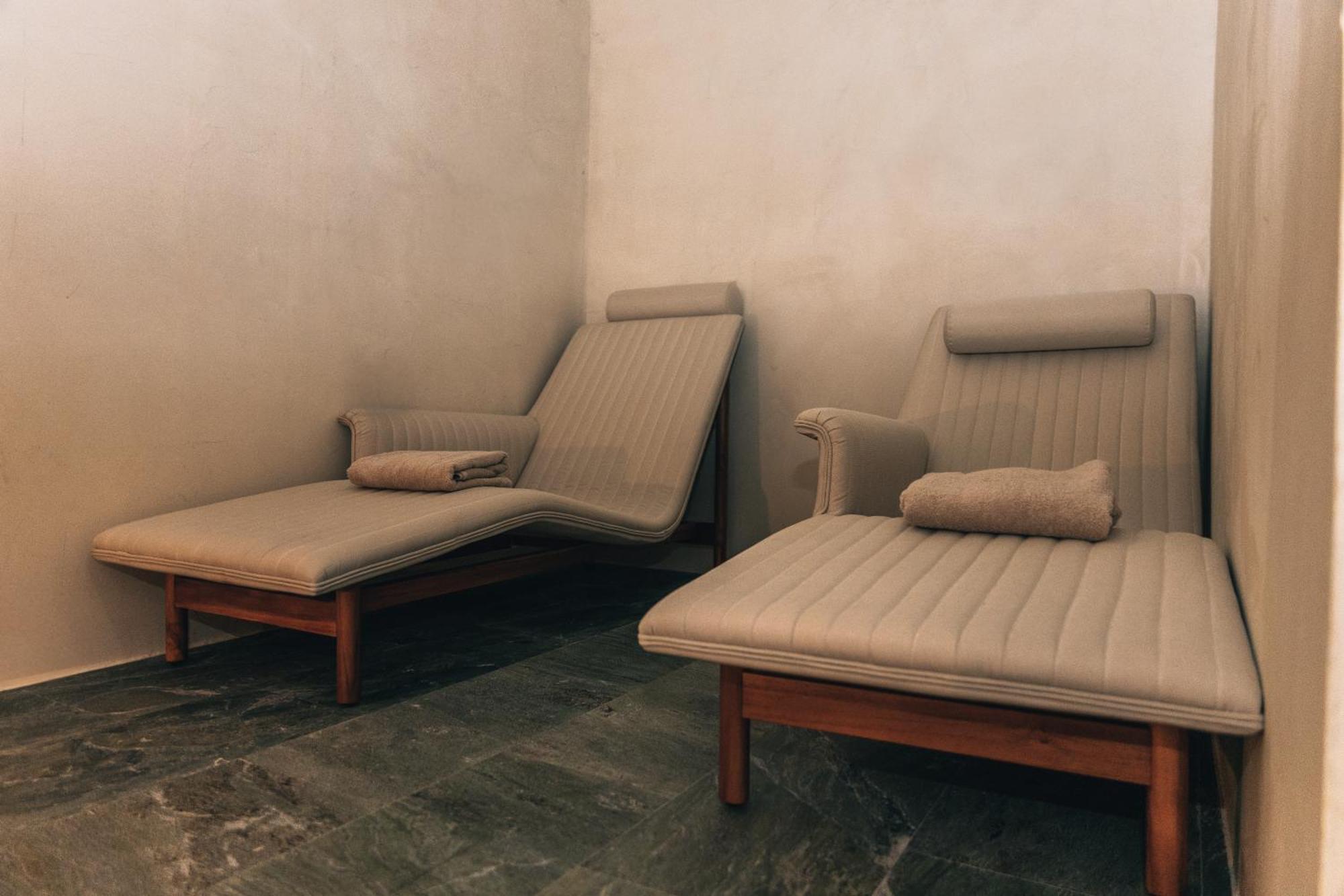 M Boutique Hotel - Designed For Adults Paphos Bagian luar foto